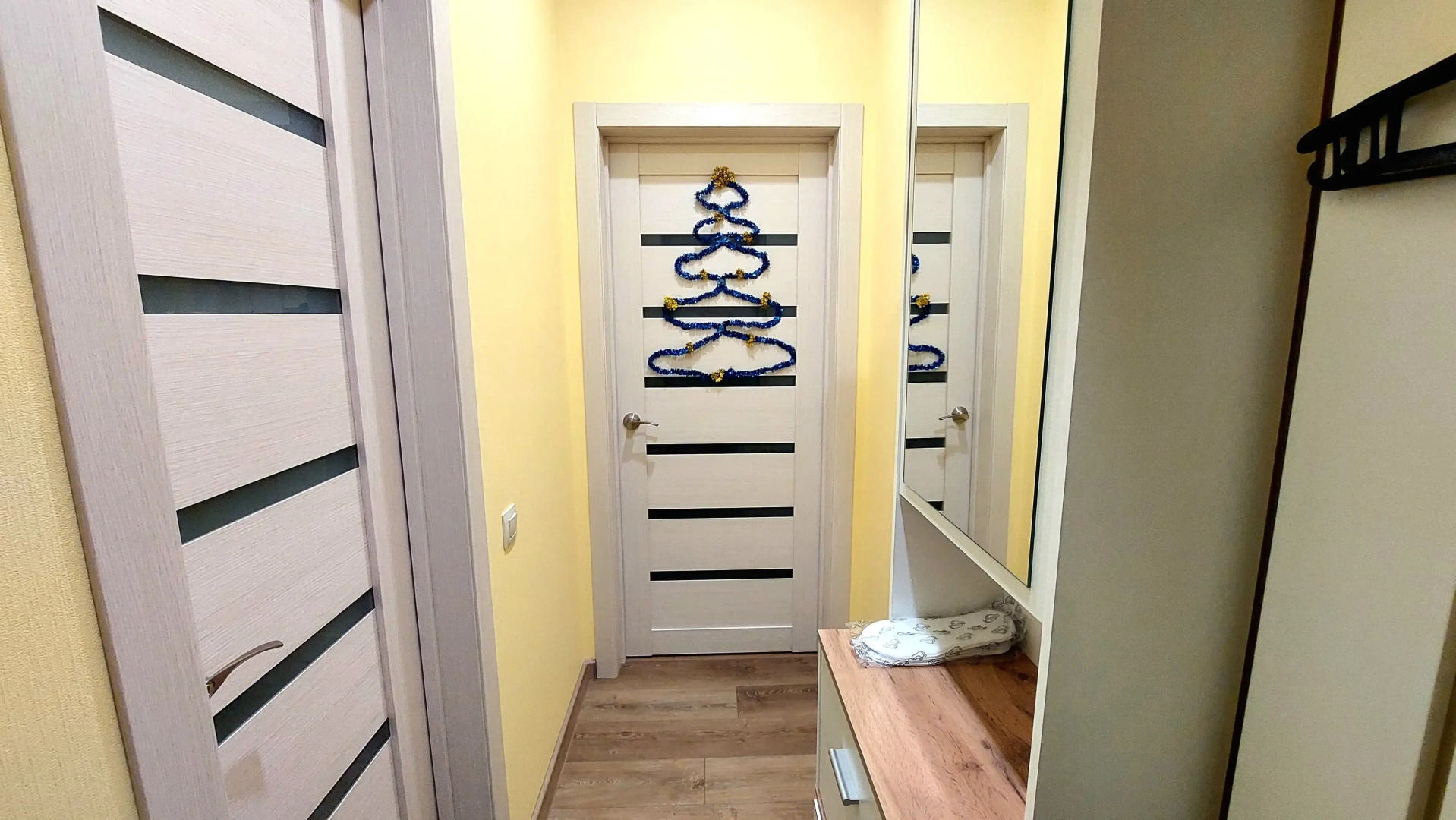 Квартира бизнес в цветущем дворике