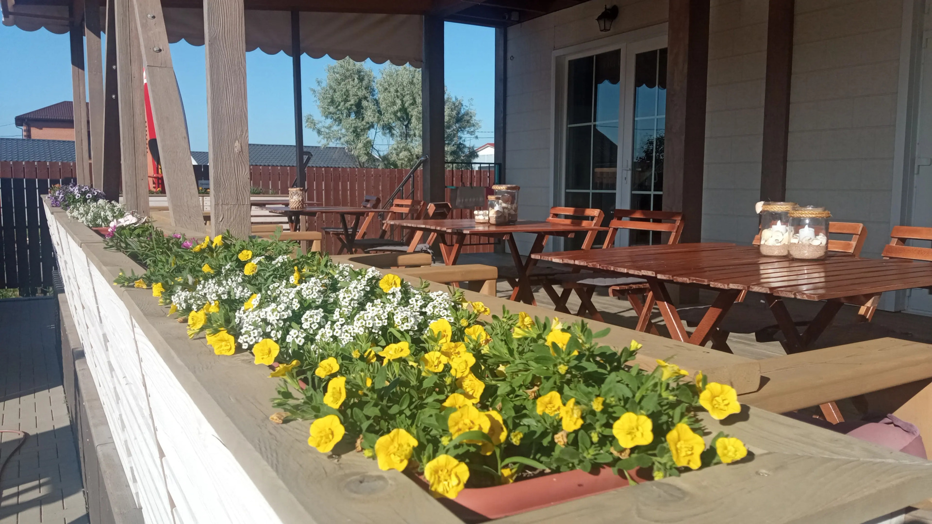 Отель Белый Лотос