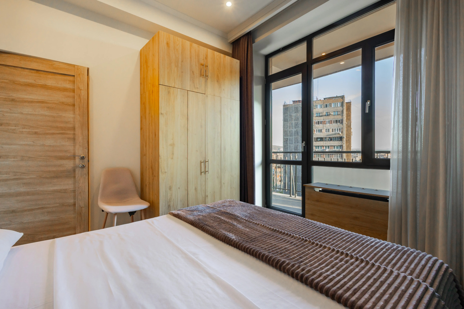 Квартира 2-к в новостройке, улица Дереника Демирчяна,DE114