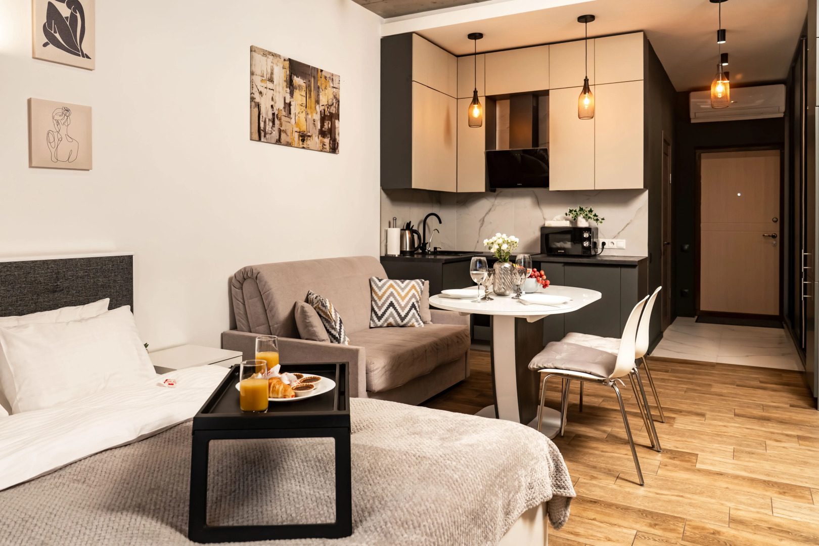 Апартаменты SKY INN Color Grey