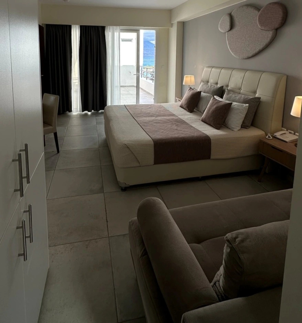 Курортный отель Faedra Beach