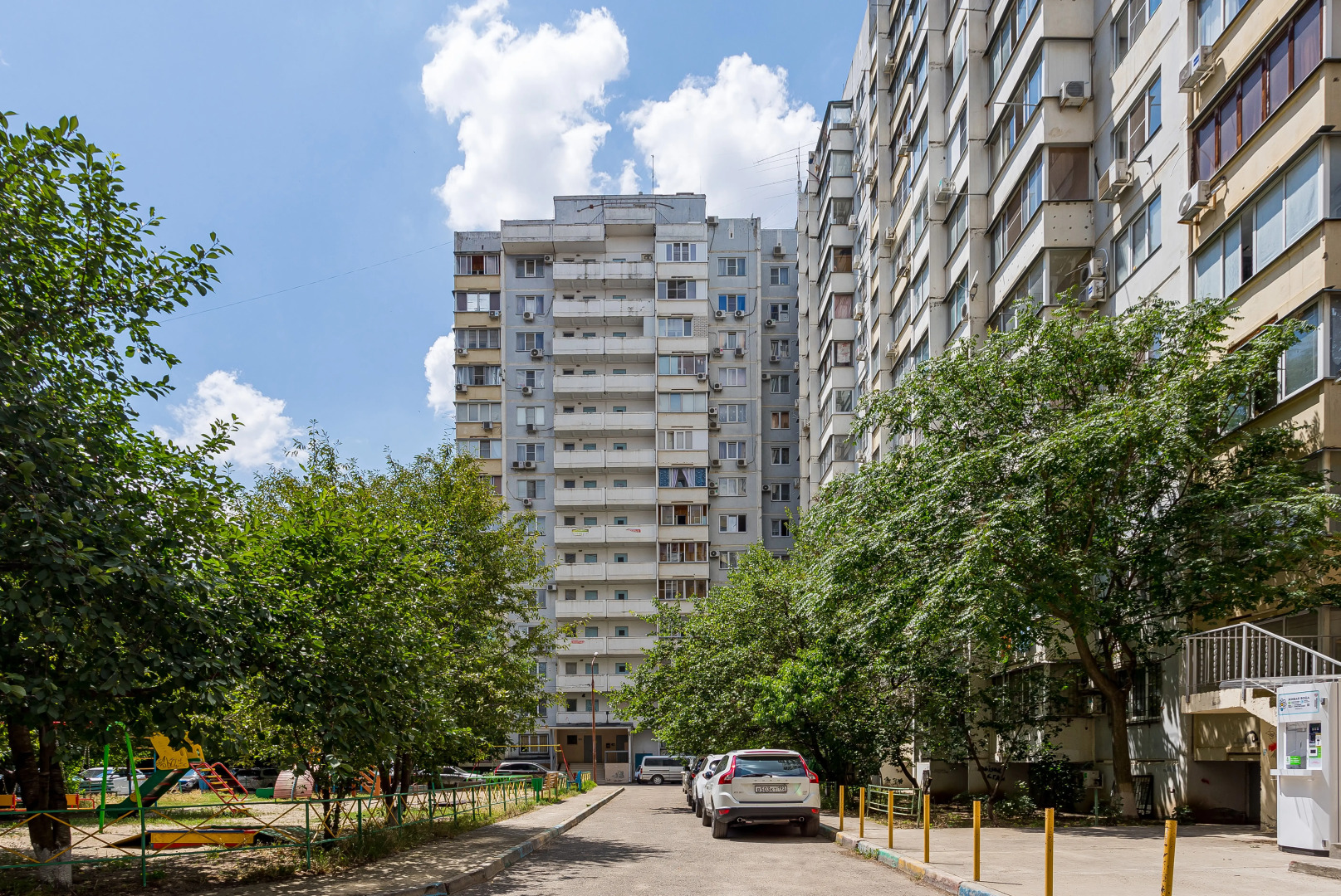 Апартаменты двухкомнатные недалеко от центра и парка