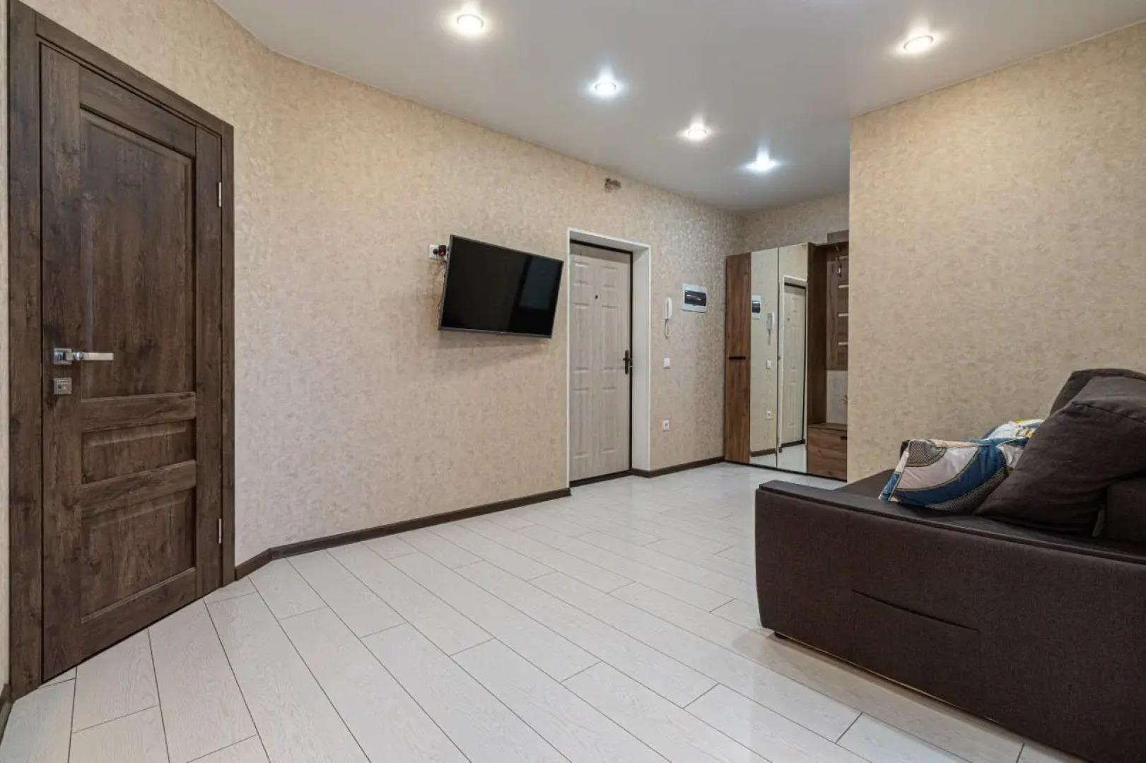 Апартаменты Семейные Люкс на Крузенштерна Yana Apart