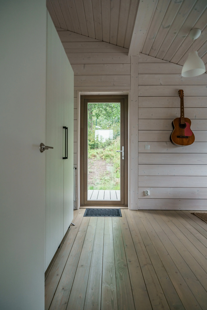 Частный дом коттедж семейный три тома  у Финского залива