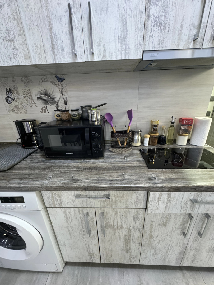 Апартаменты Modern and Comfortable Apartment