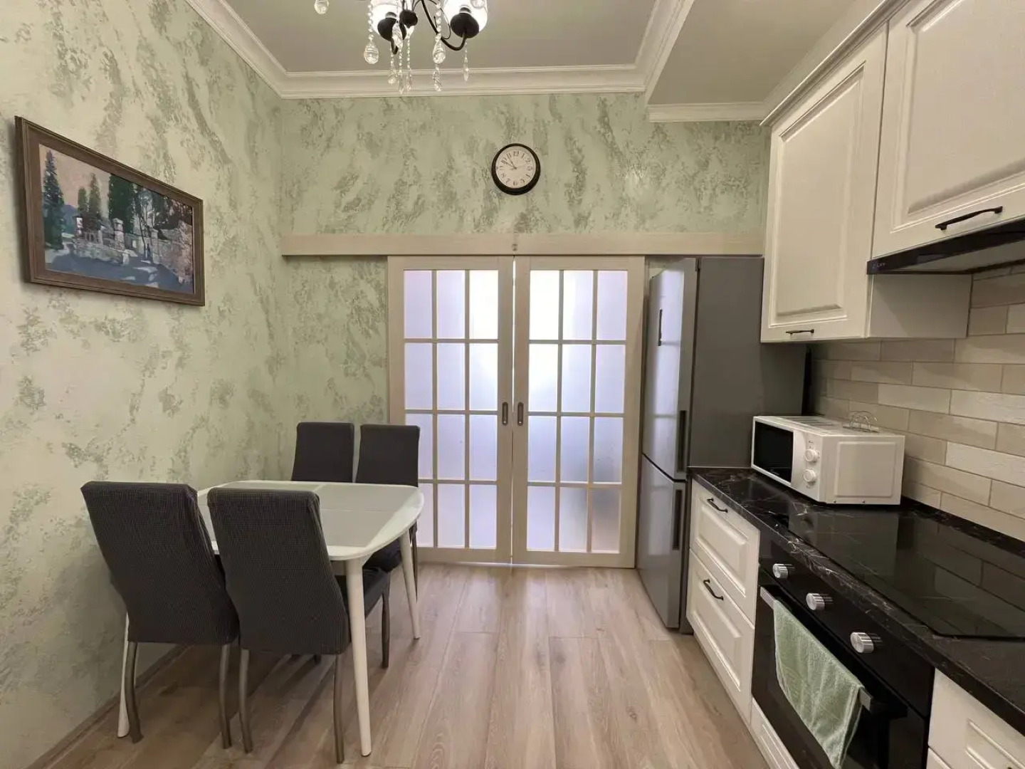 Квартира двухкомнатная Крымская 22