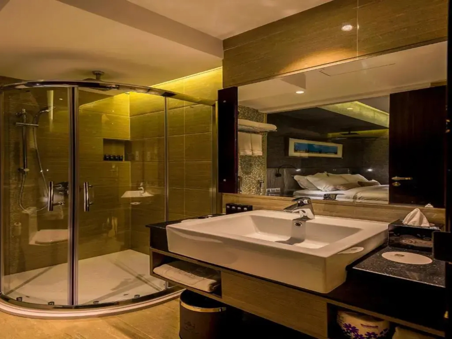 Отель Best Western Plus Maple Leaf