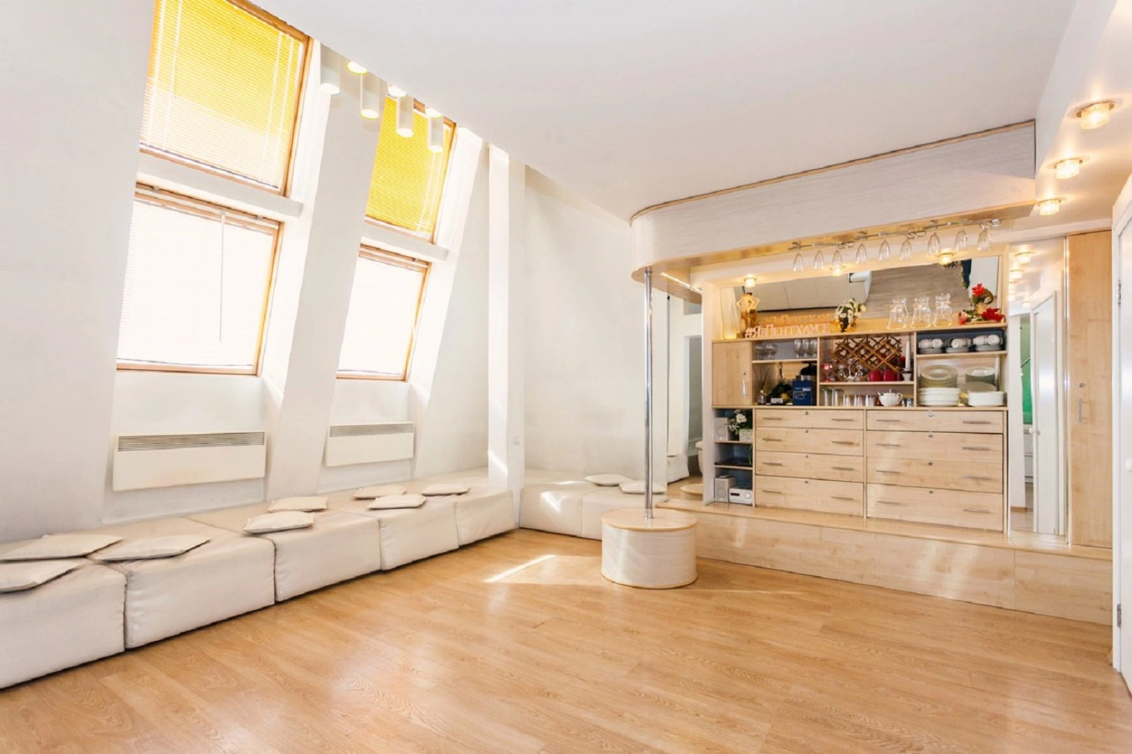 Апартаменты Роскошный Пентхаус на Взлетке