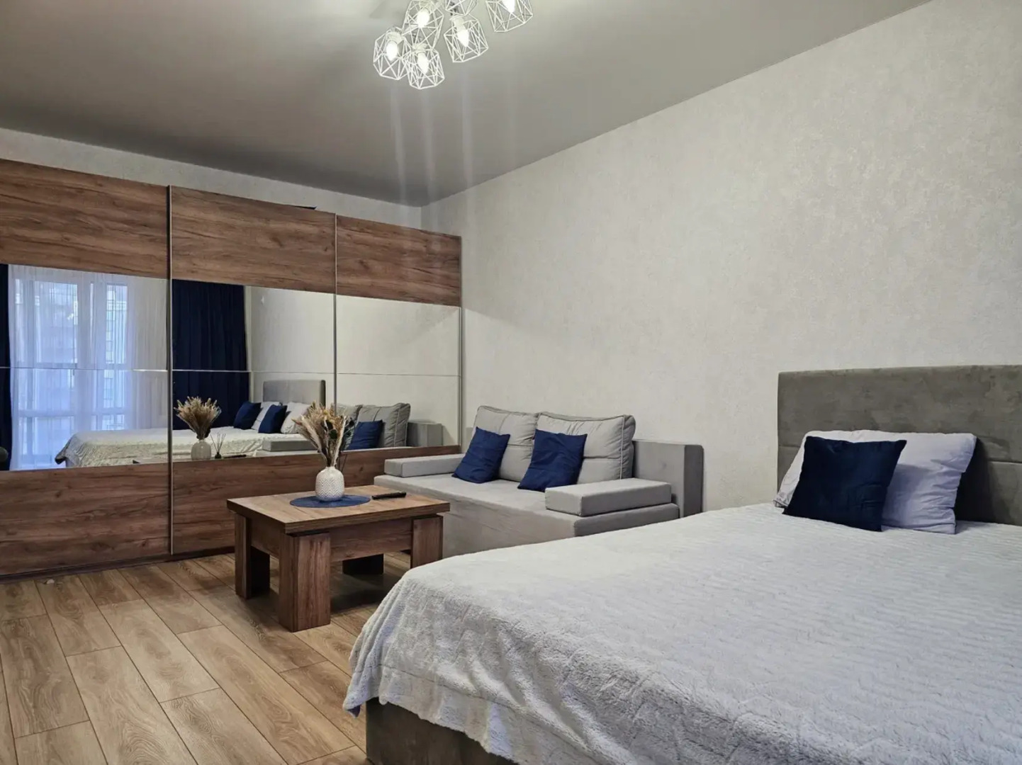 Апартаменты около ТЦ Москва