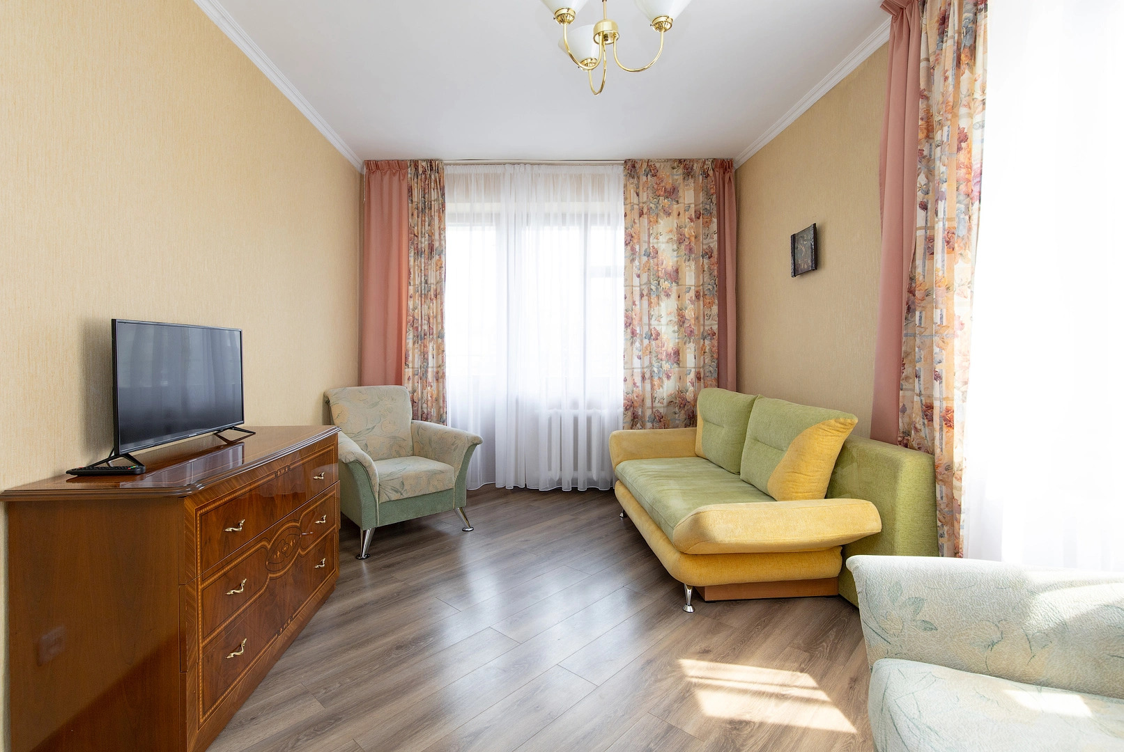 Двухкомнатные апартаменты Театральная 13