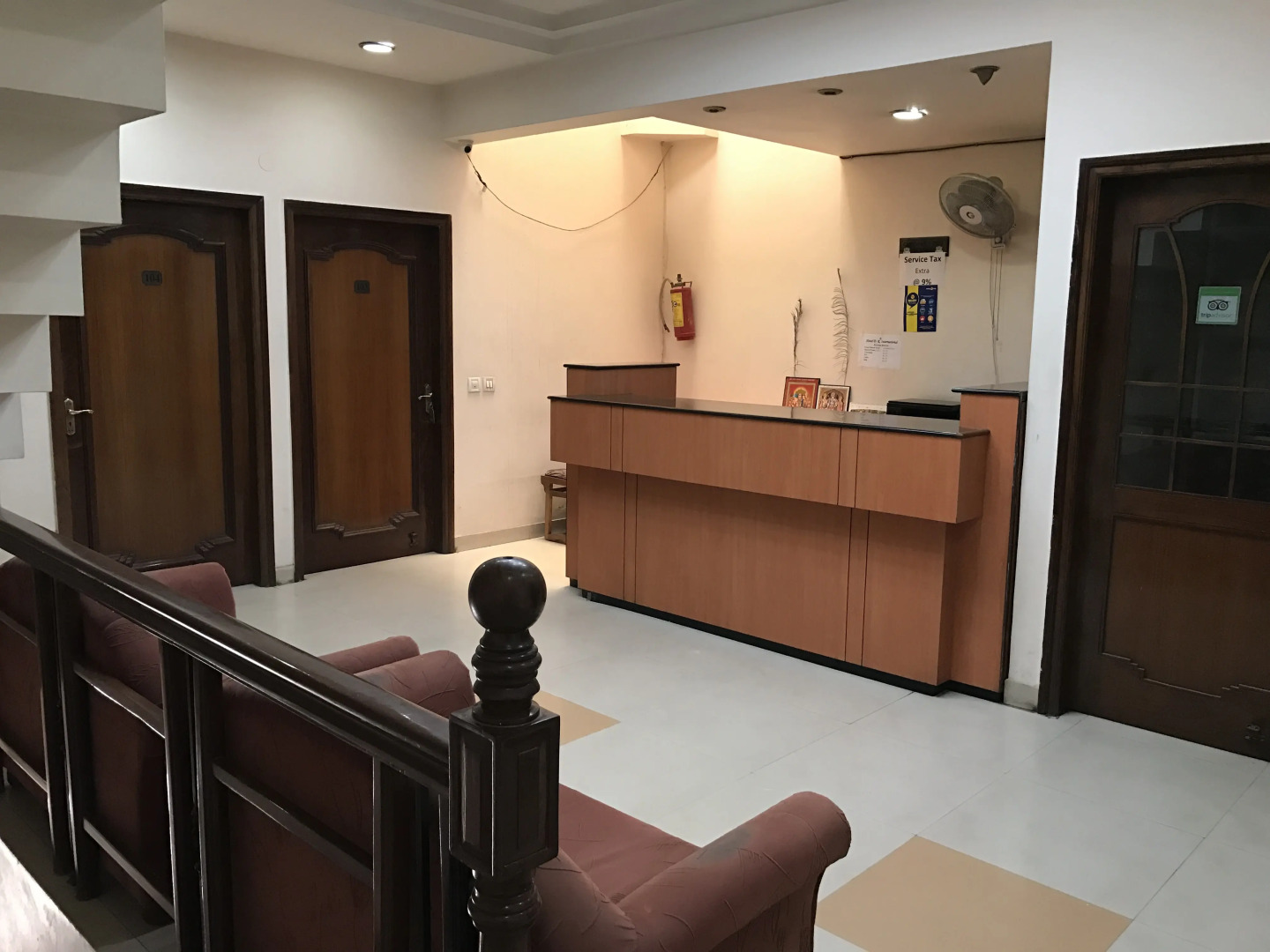 Отель D R International