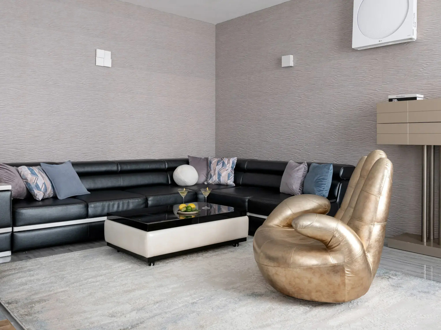 Квартира GM Apartments Трехкомнатные на Новинском бульваре