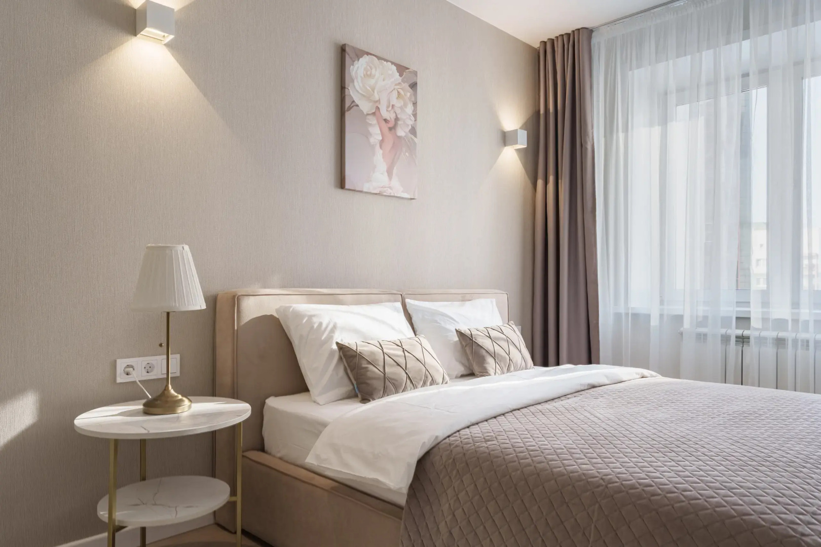 Квартира Krasroom 3-к Люкс в ЖК Александровский