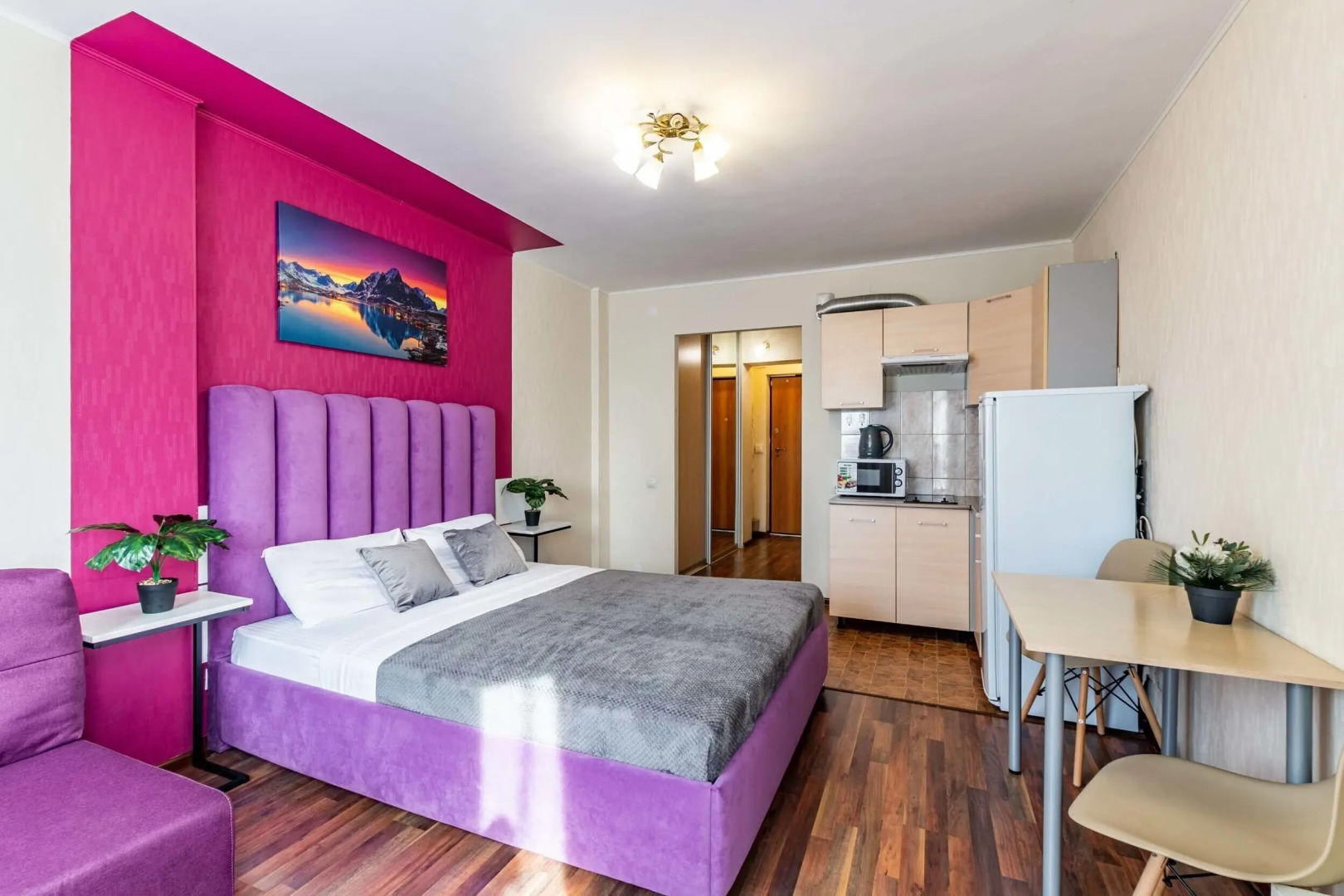 Апартаменты DreamHouse Юмашева 6