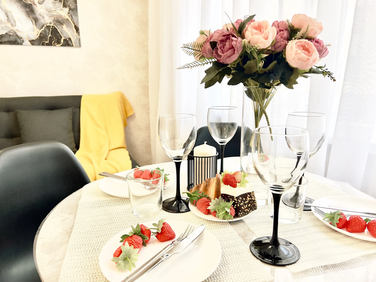 Апартаменты ВыДома в Центре Тюмени Рядом с Природой