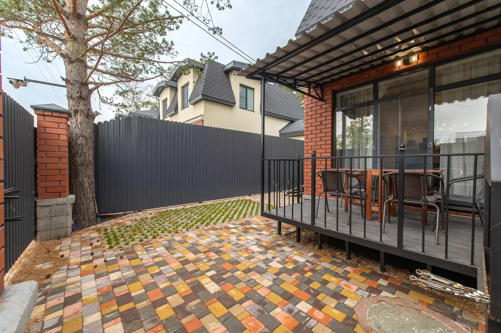 Частный дом на Шахтёров 28 (5)