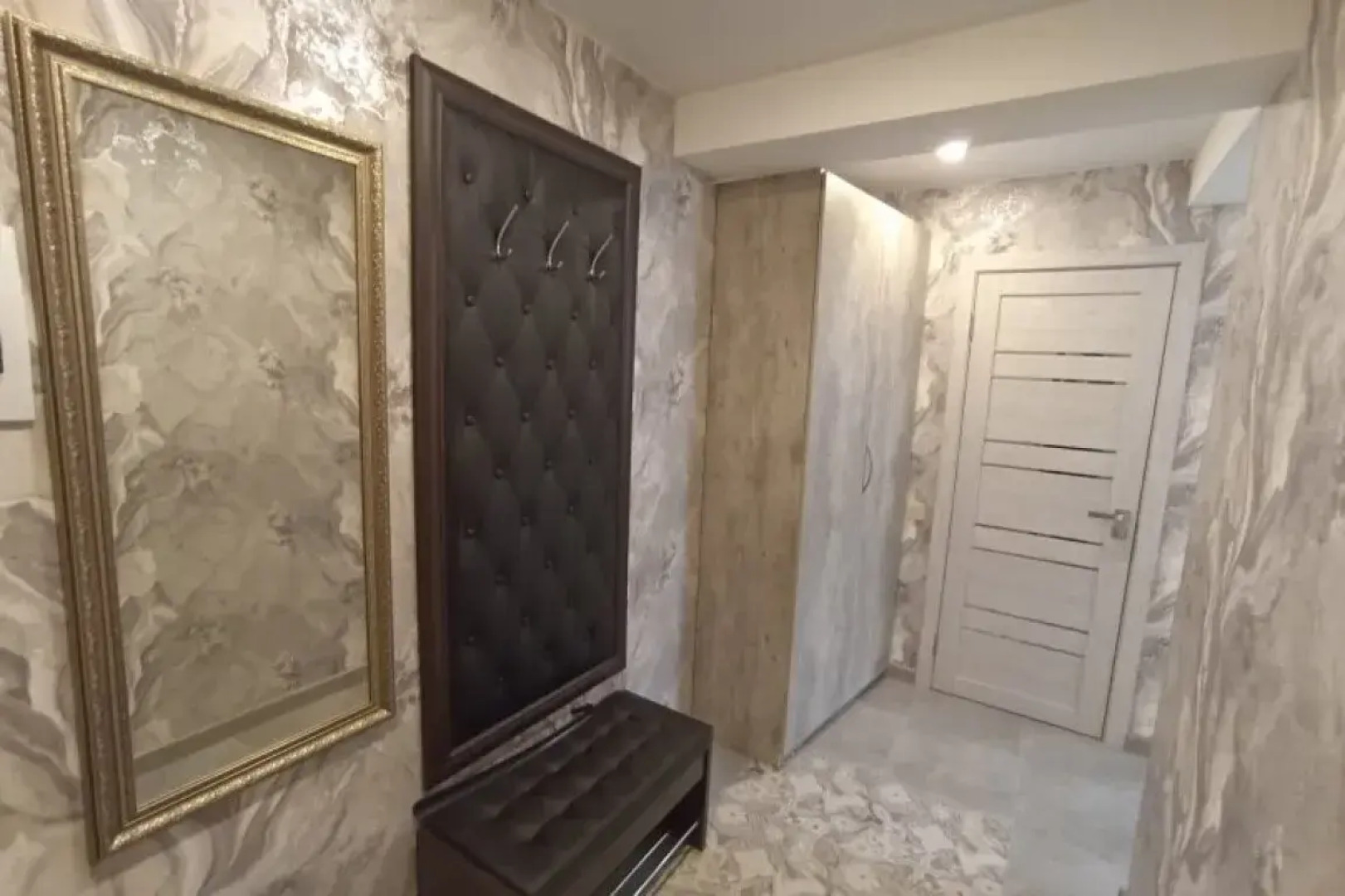 Апартаменты современные сети «Все в гости» в микрорайоне Видный на 3 этаже