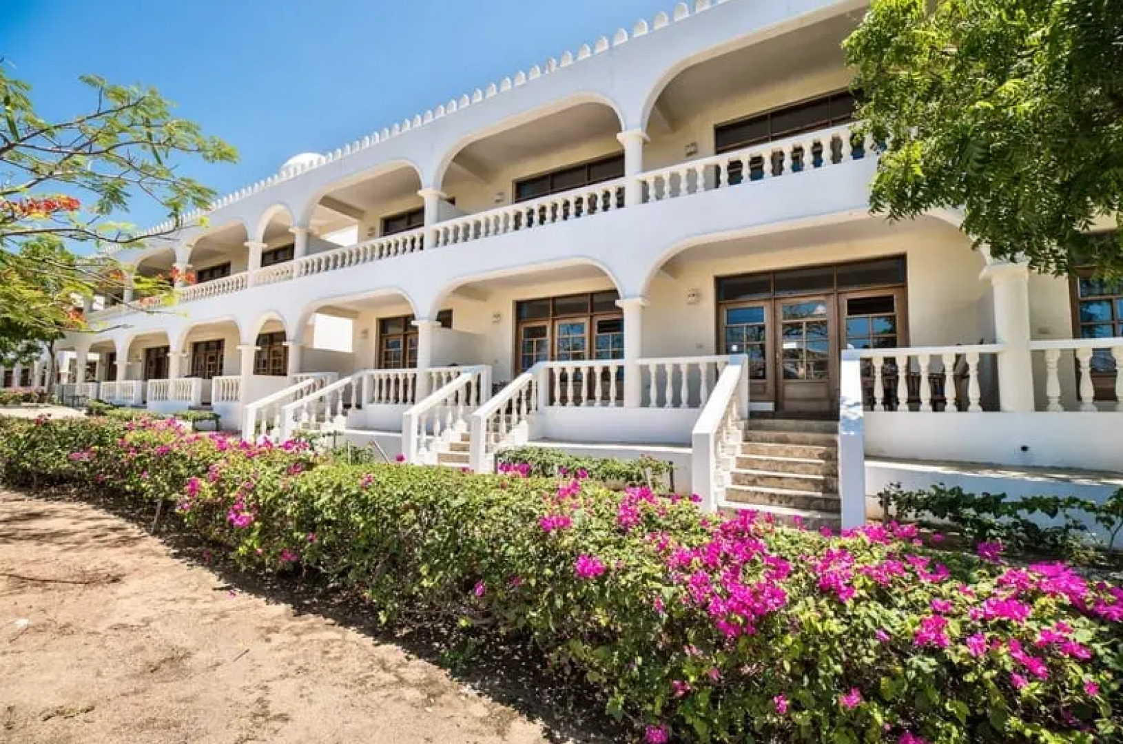 Отель Jumbo Watamu All Inclusive