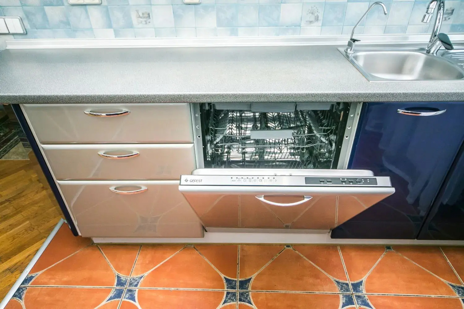 Апартаменты 3х комнатные Карла Маркса 25 Центр