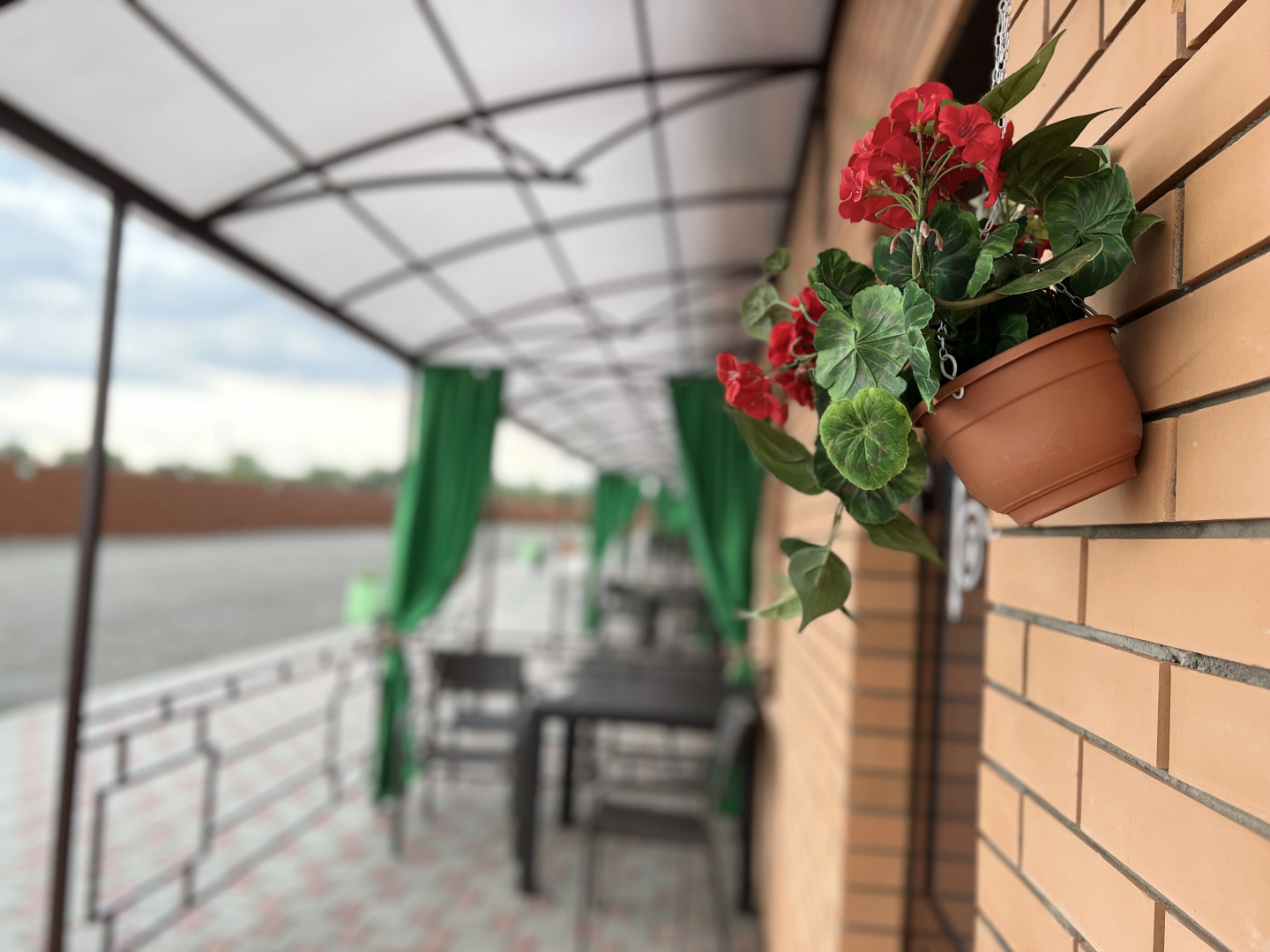 Отель Астонит