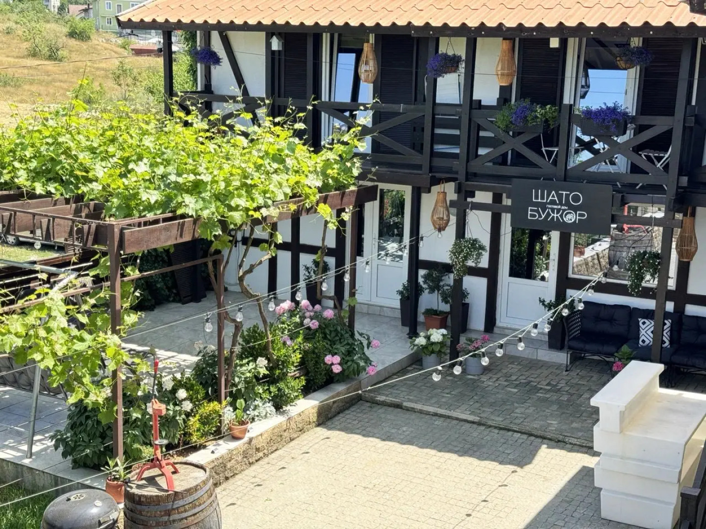 Гостевой дом Шато Бужор