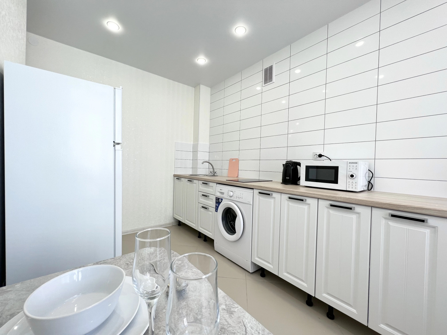 Апартаменты на Тульской 18 на шестом этаже квартира  23