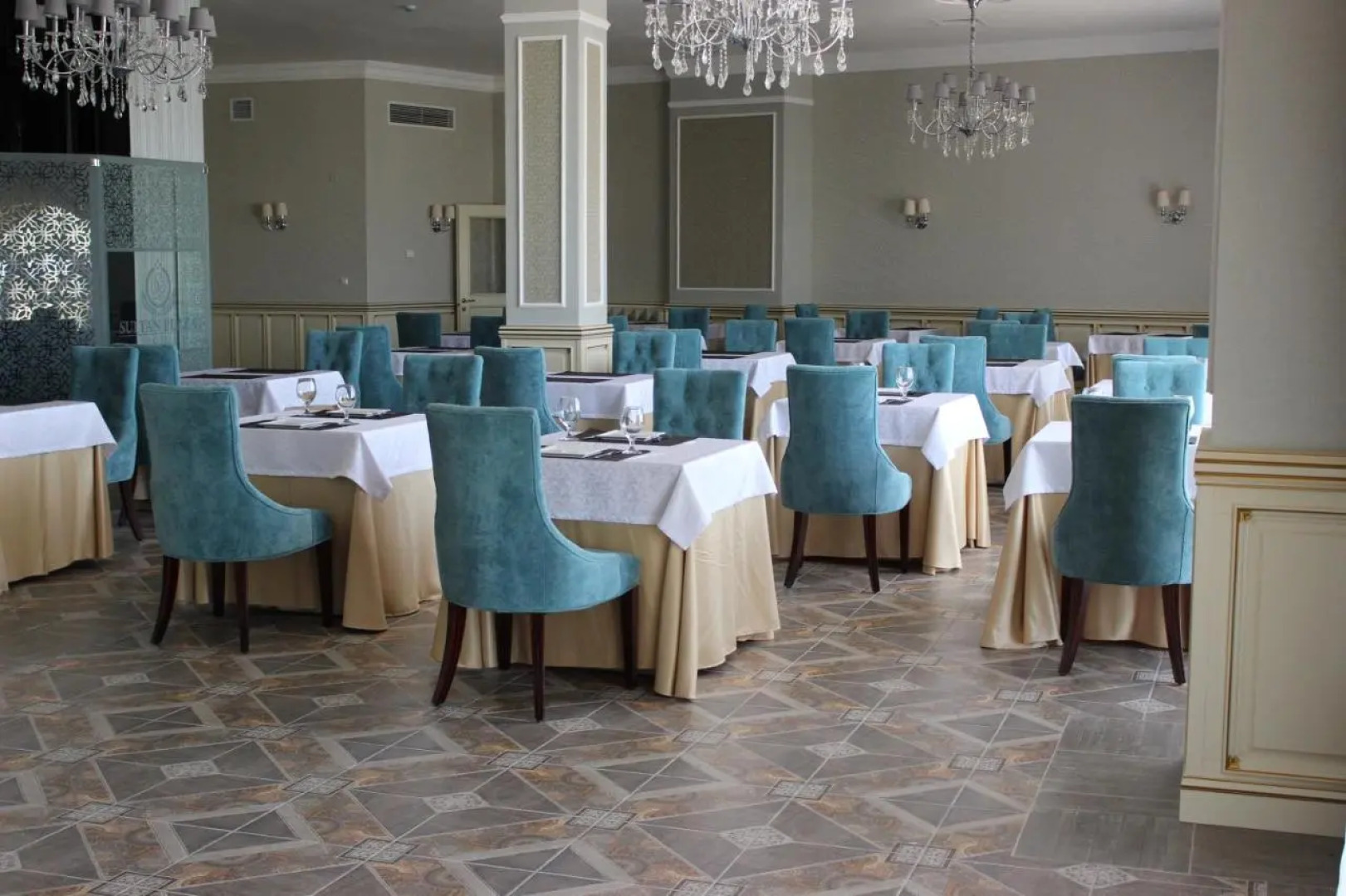 Отель Sultan Plaza