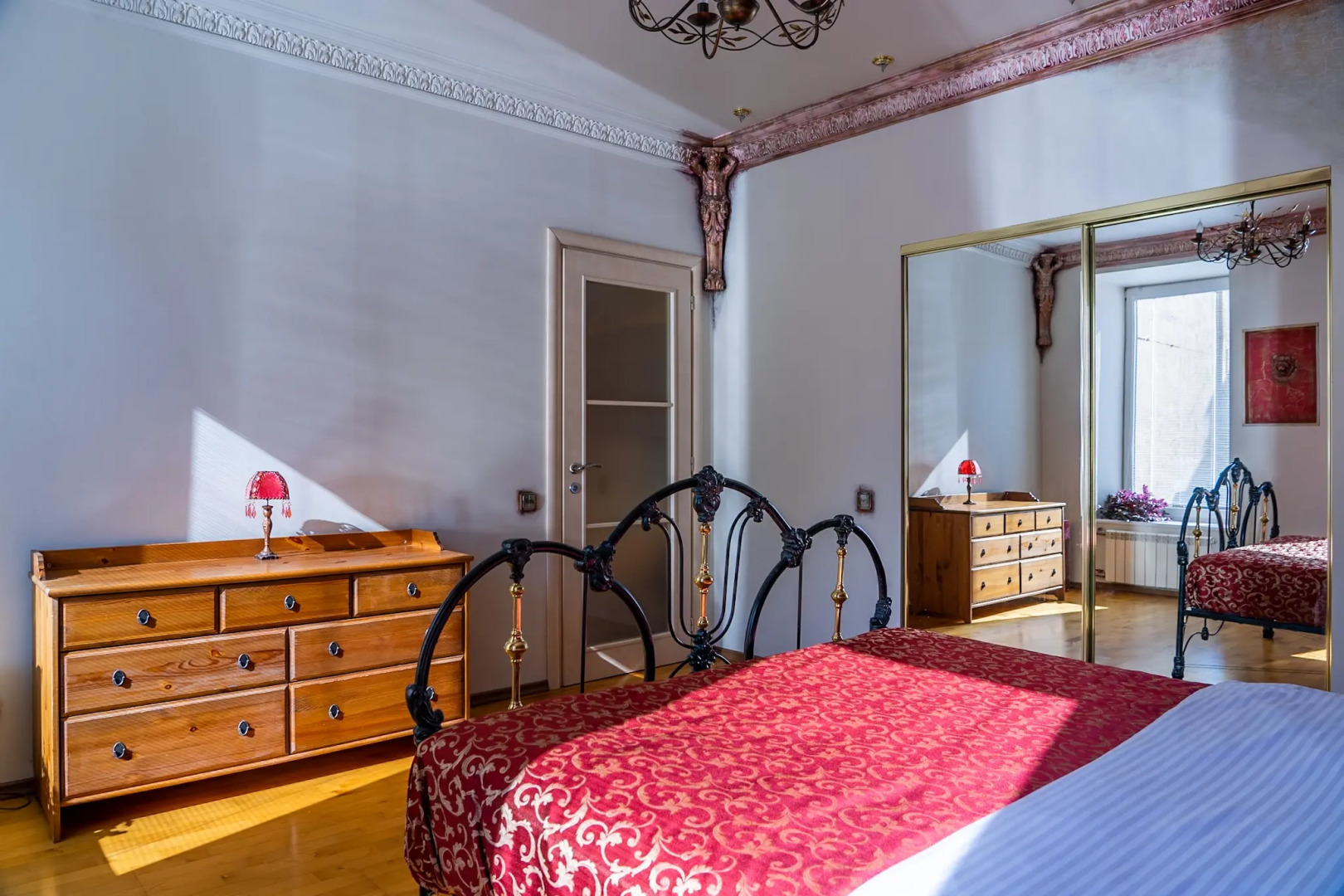 Квартира дизайнерская евродвушка рядом с Петропавловской крепостью