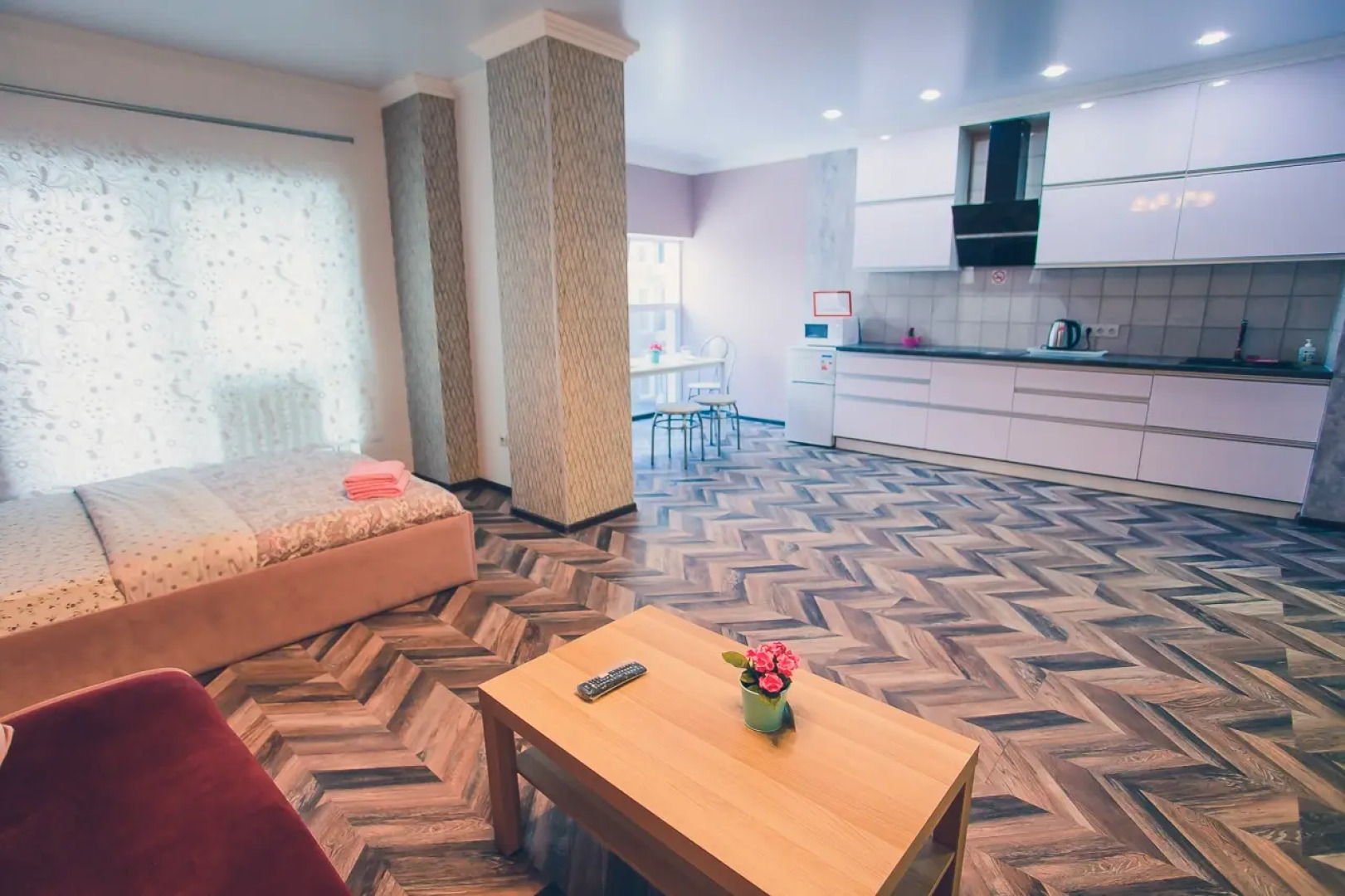 Апартаменты Октябрьской Революции 23 А Студия