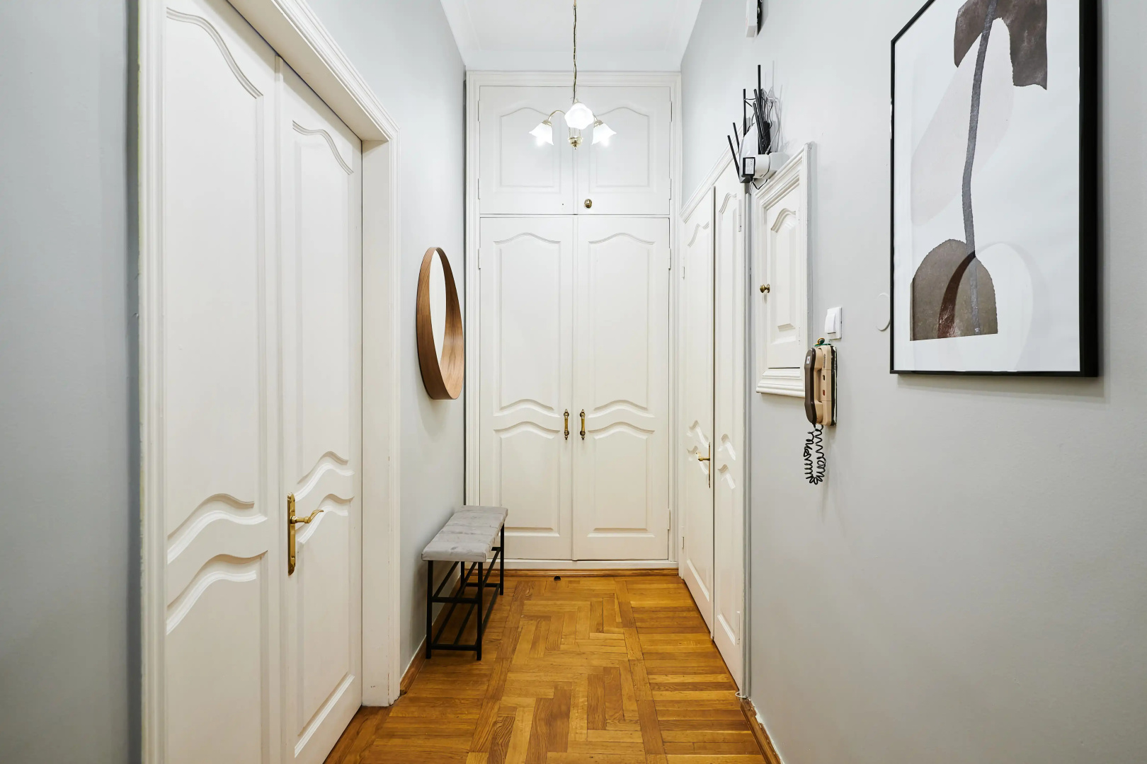Квартира GM Apartments Шикарная Пятёрка с домашним кинотеатром