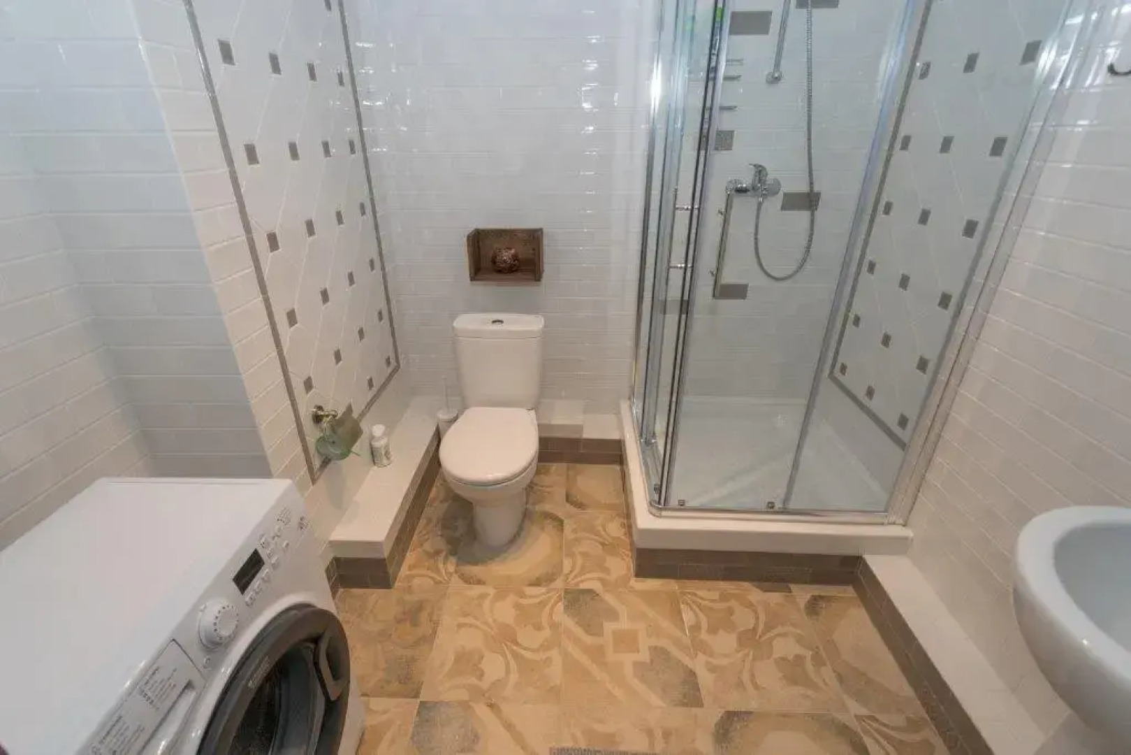 Апартаменты в Центре Города у Нарымского Сквера