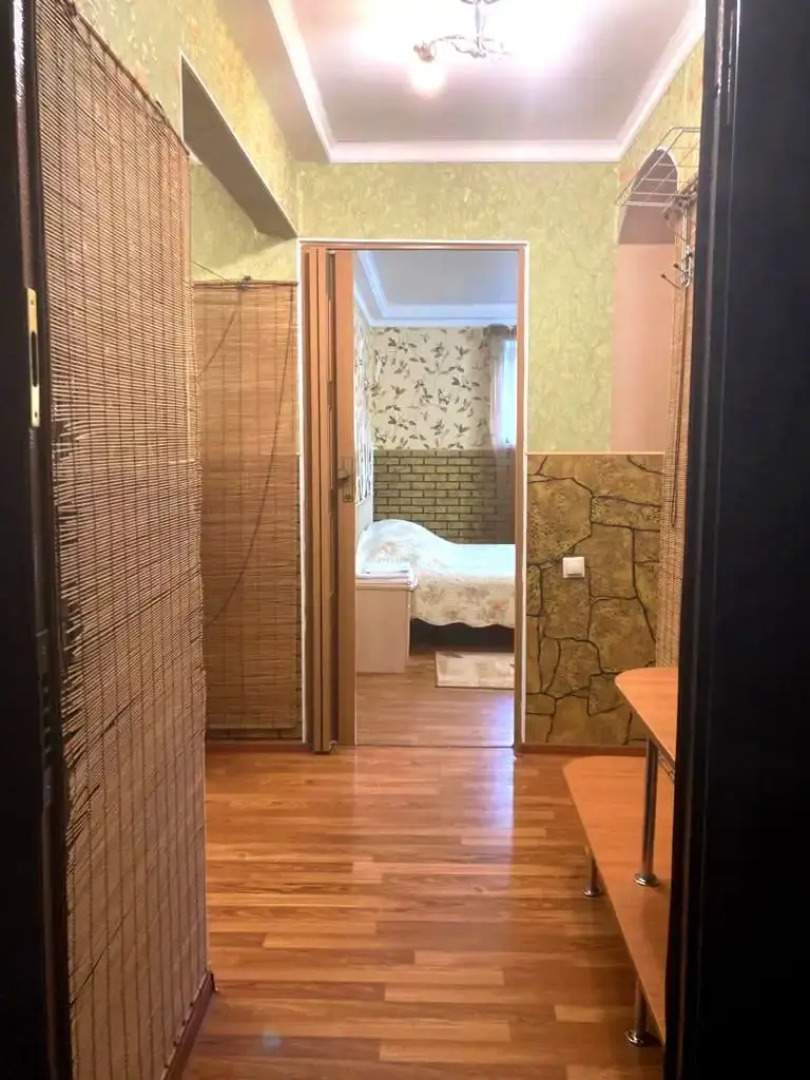 Апартаменты Широкая 34