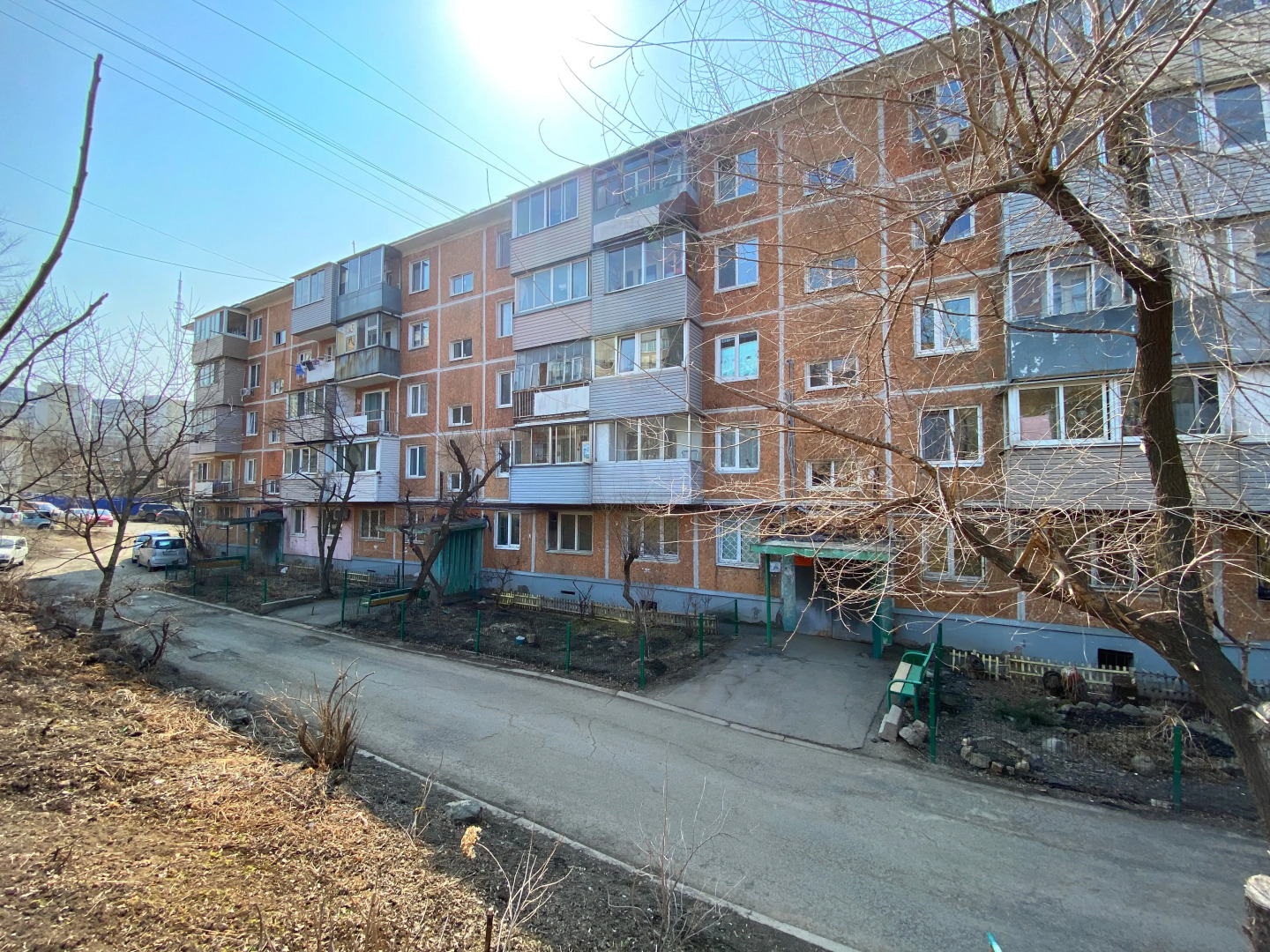 Апартаменты трехкомнатные на Острякова 7а