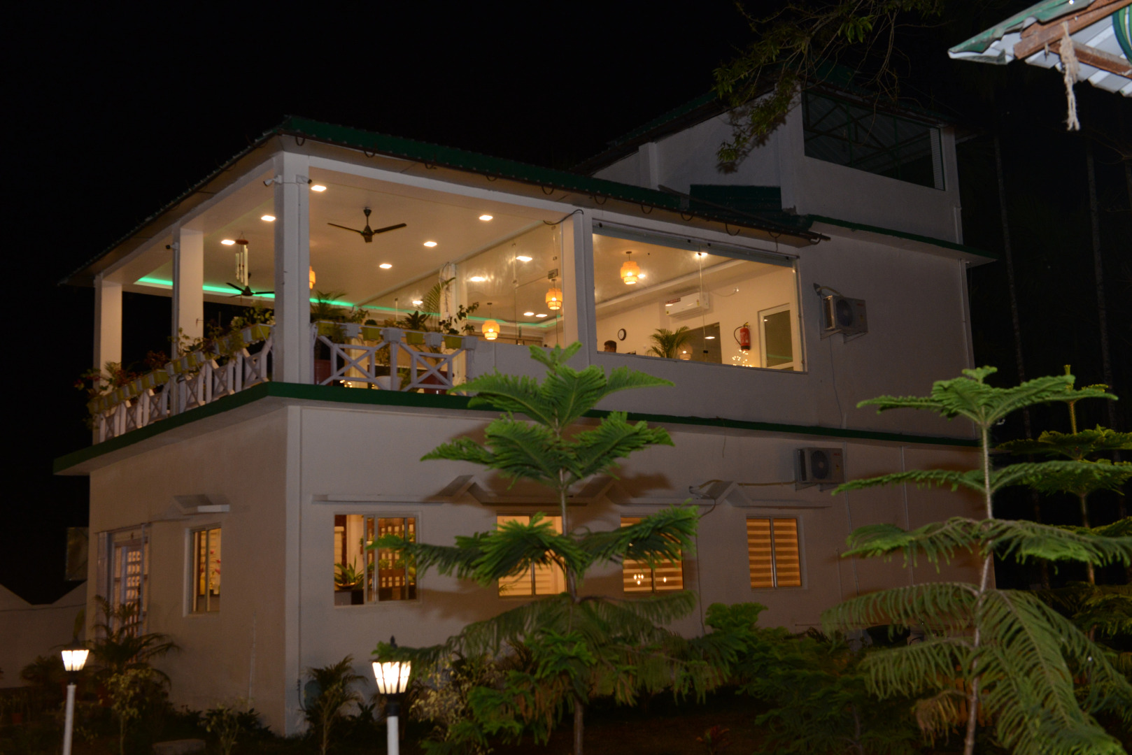 Resort Jaldapara Forest Tourist Lodge