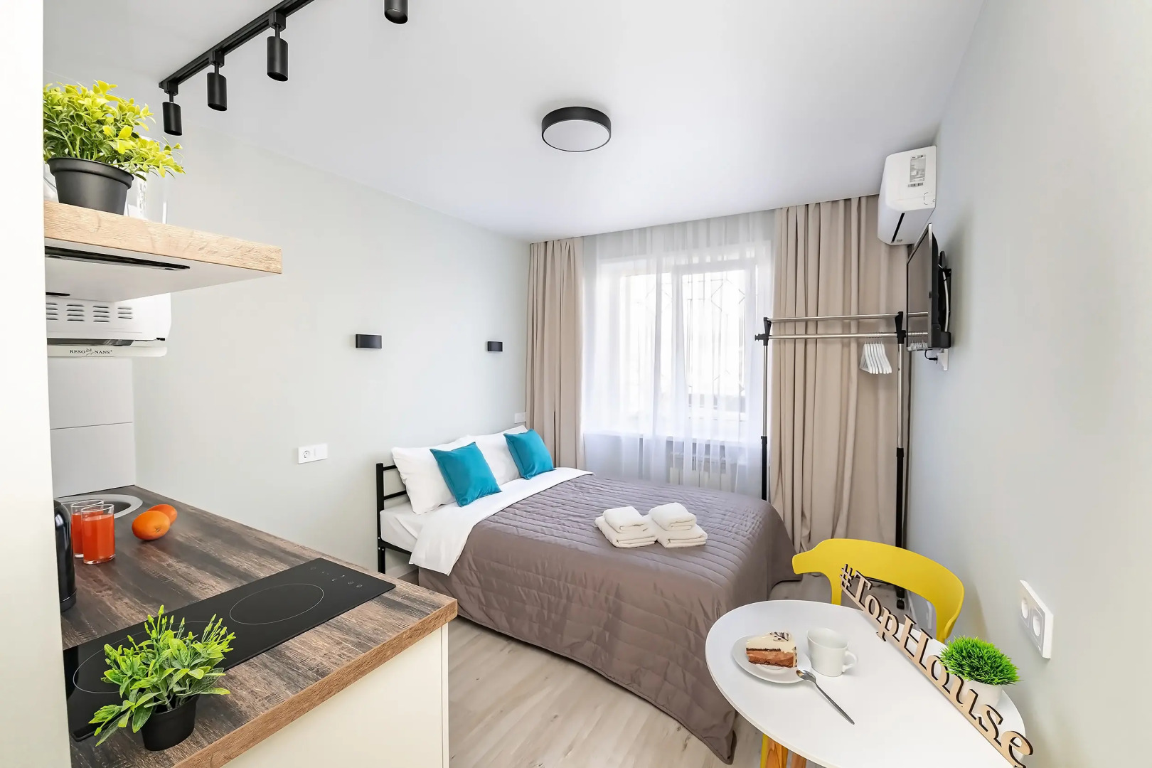 Апартаменты TopHouse на Калинина 105, 5