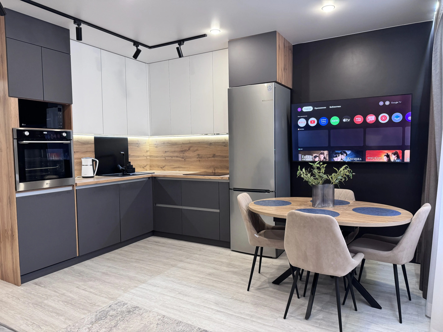 Апартаменты Современная Евродвушка возле Кардиоцентра