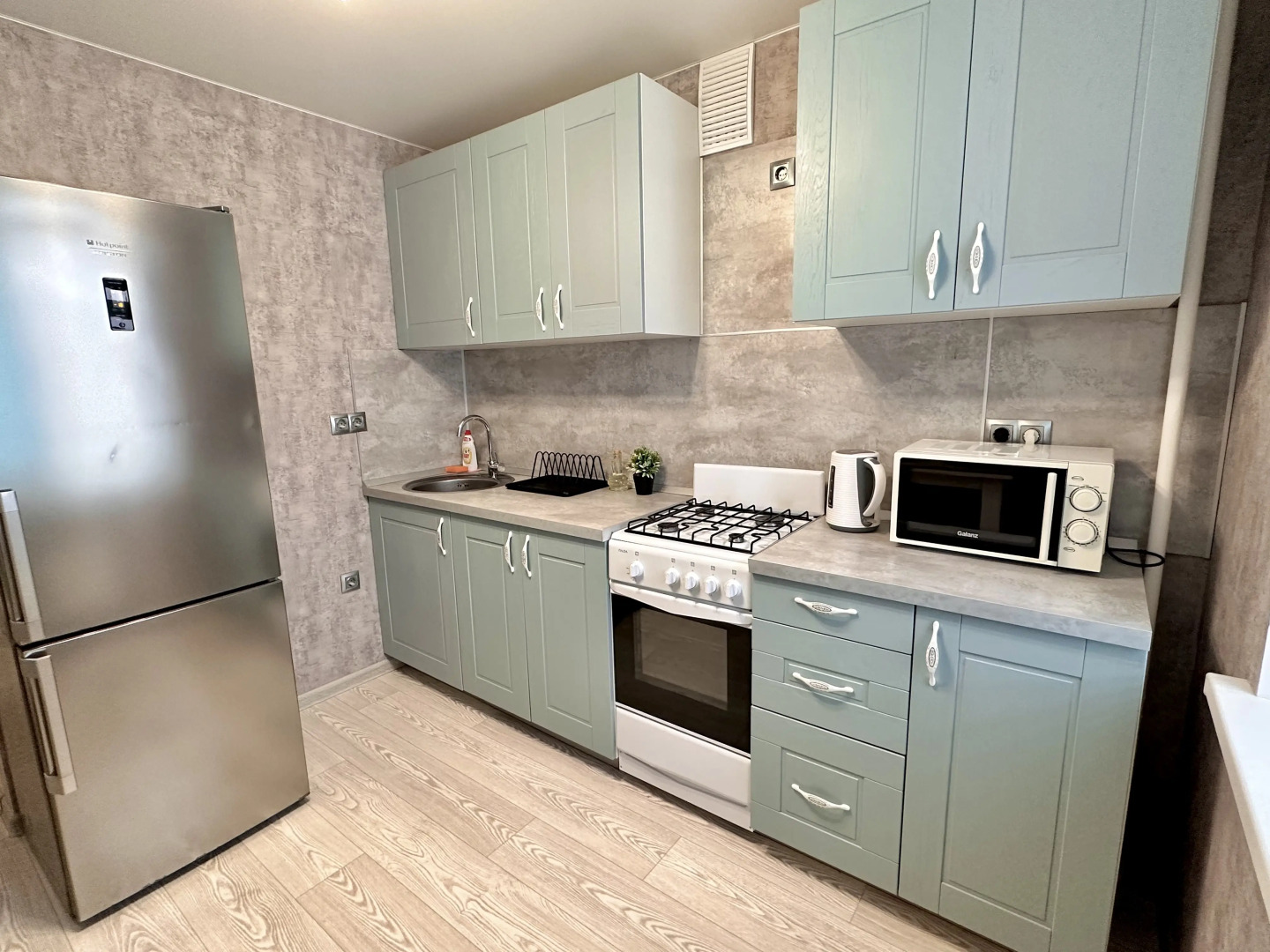 Квартира возле парка Героев Отечества