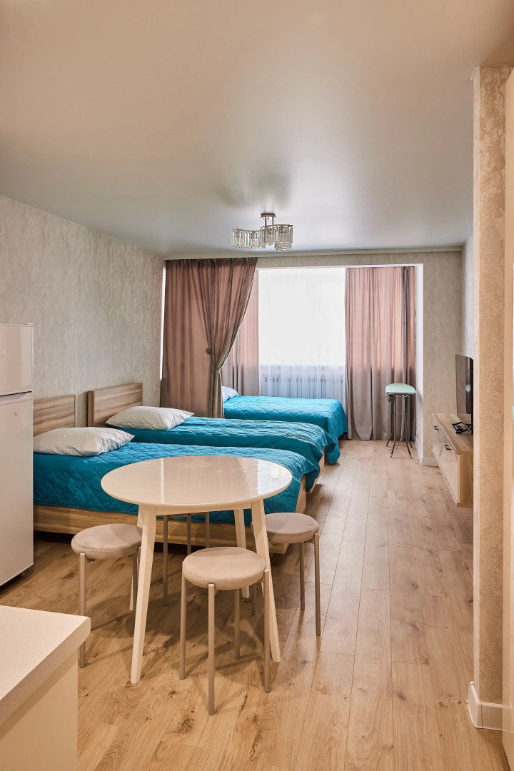 Апартаменты студия 5 на Симанина 14