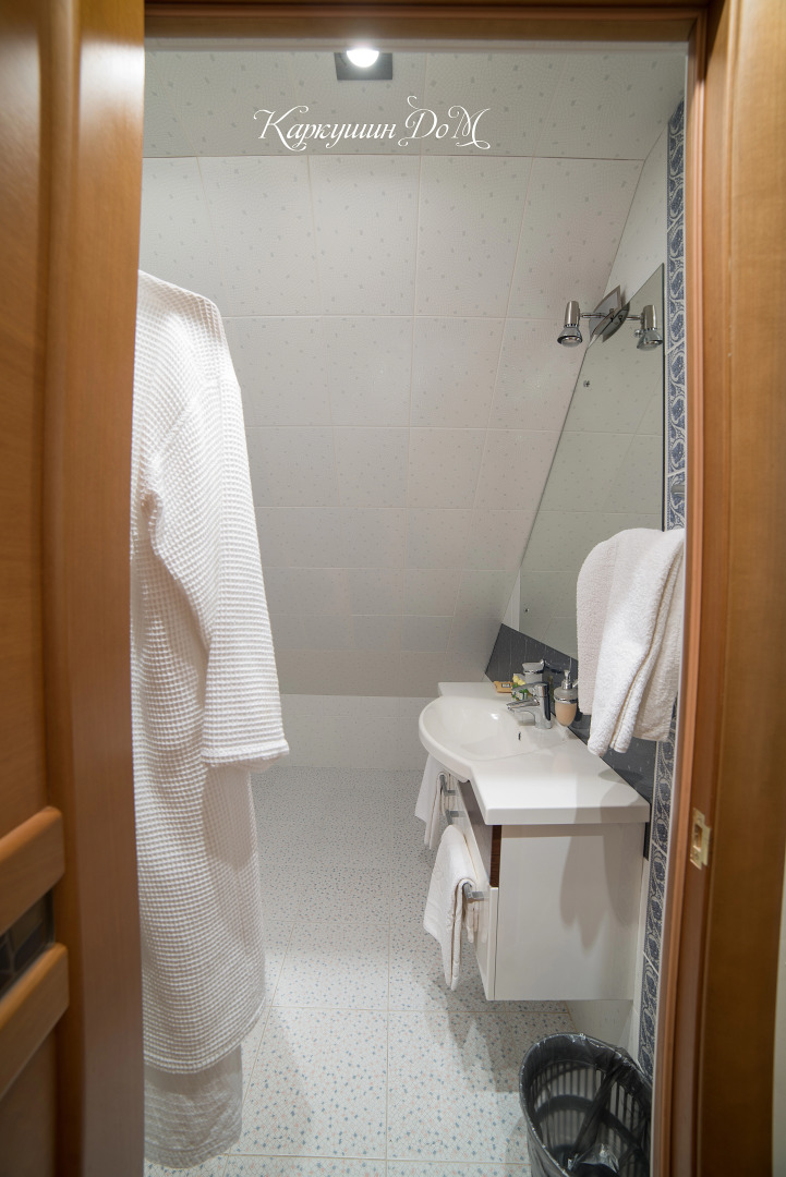 Отель Каркушин Дом