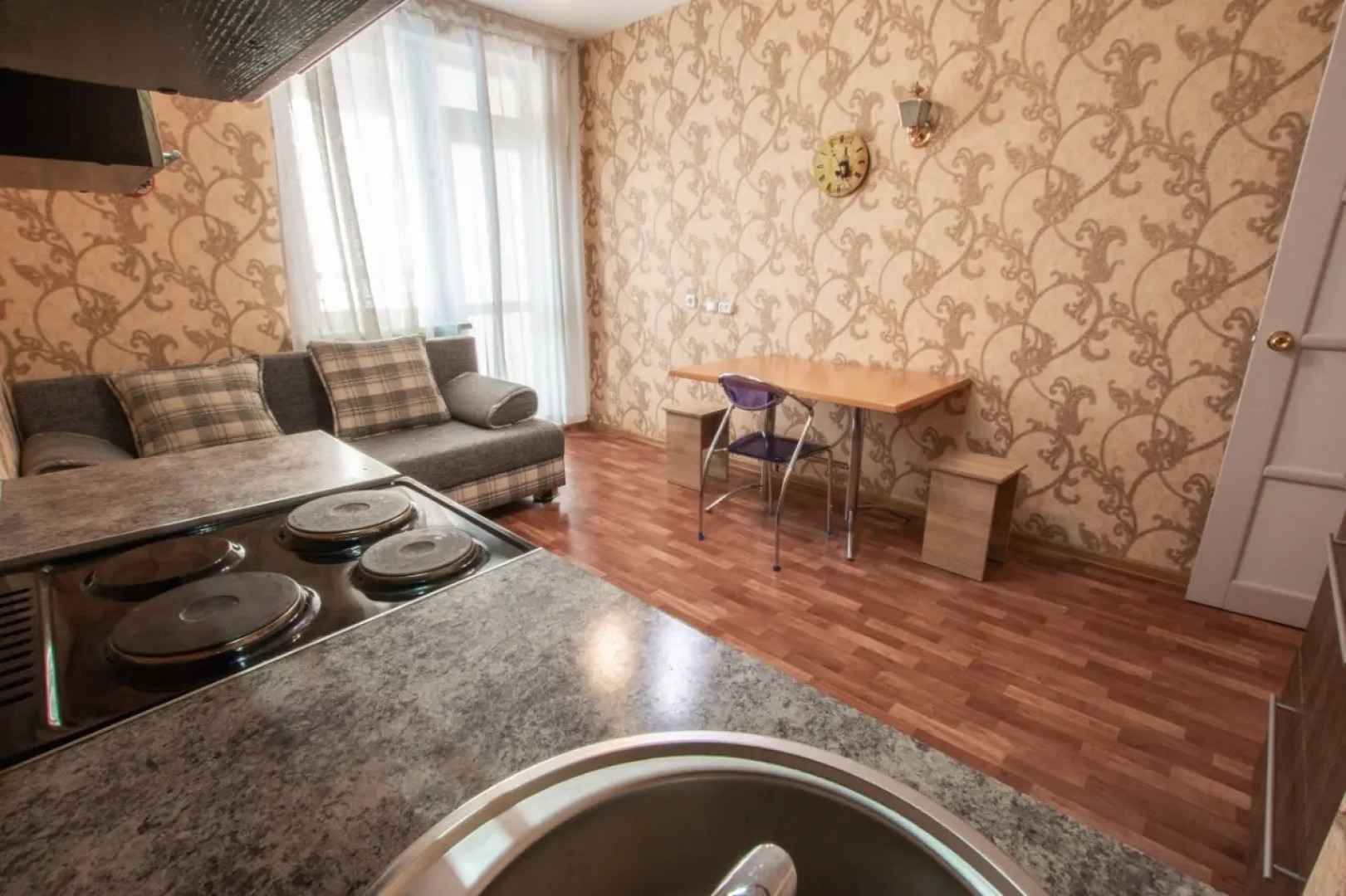 Апартаменты на 9 мая 83