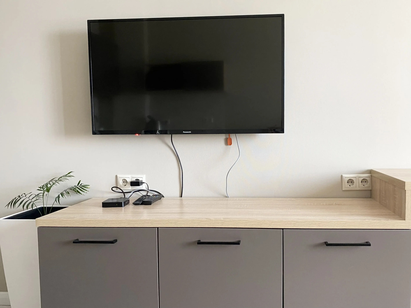 Апартаменты 228 (Воскресенская 59, 19 этаж)