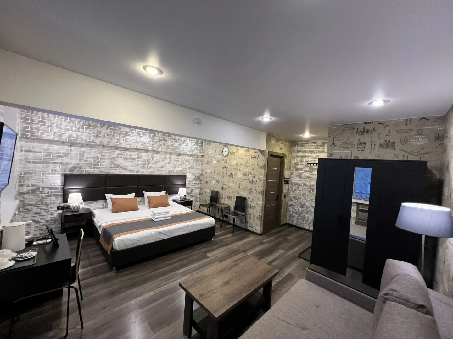 Мини-отель Городской отель Apartments 4