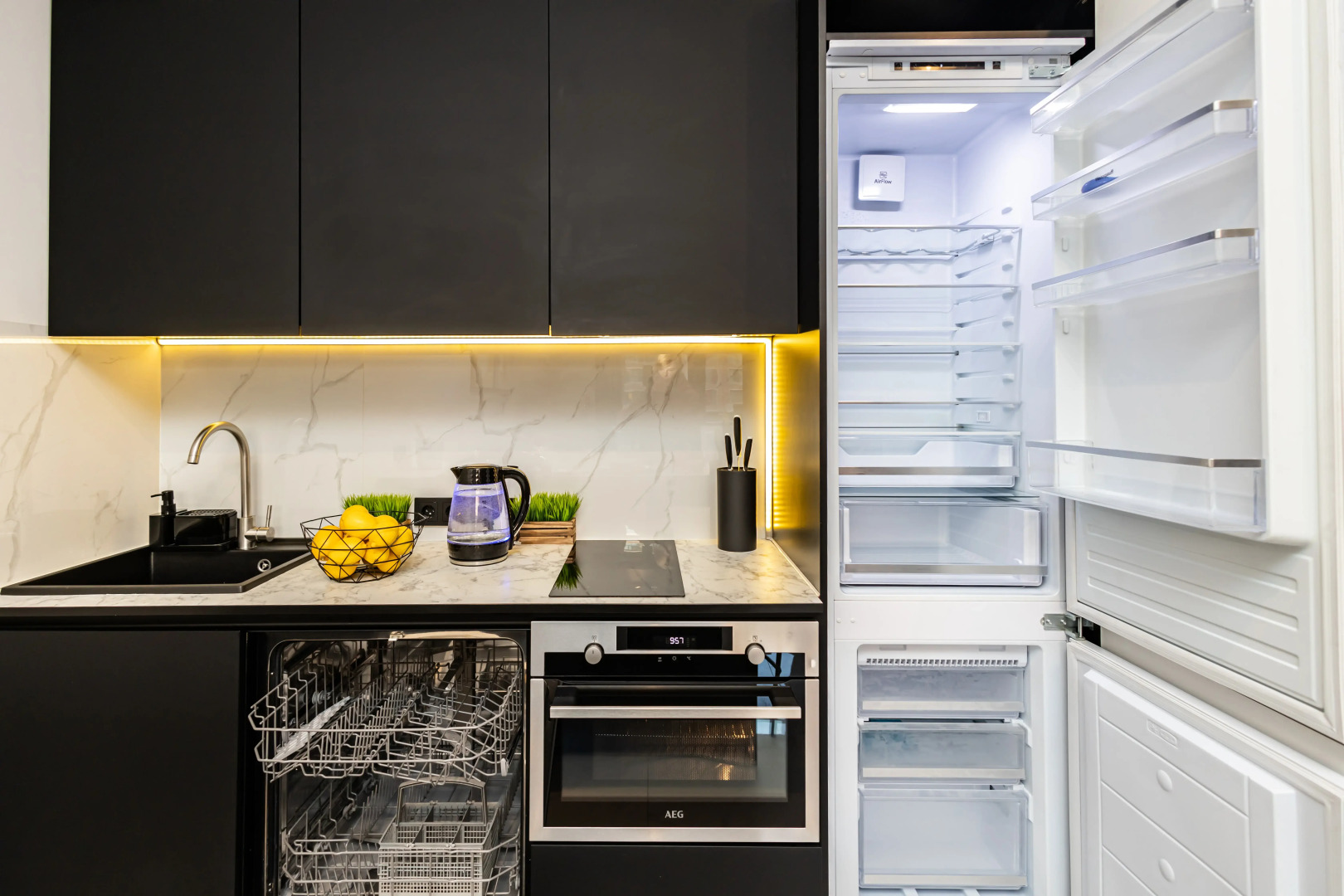 Апартаменты Представительский Люкс с Балконом Elite Apartments