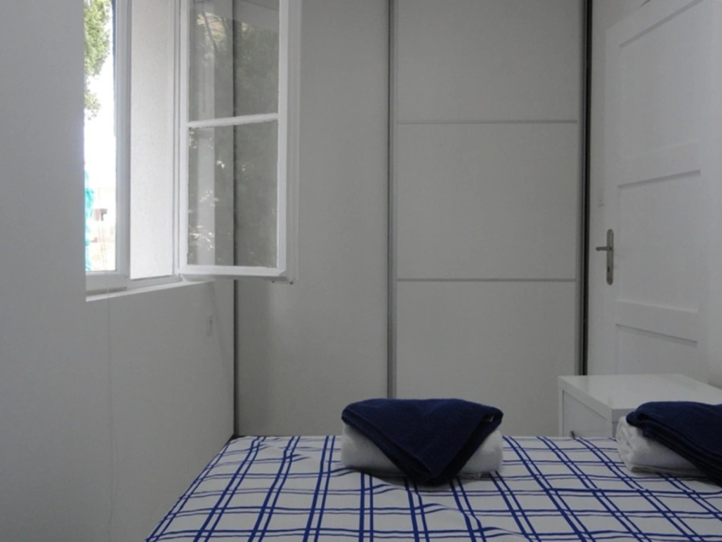 Гостевой Дом The house with pool in Petrovac