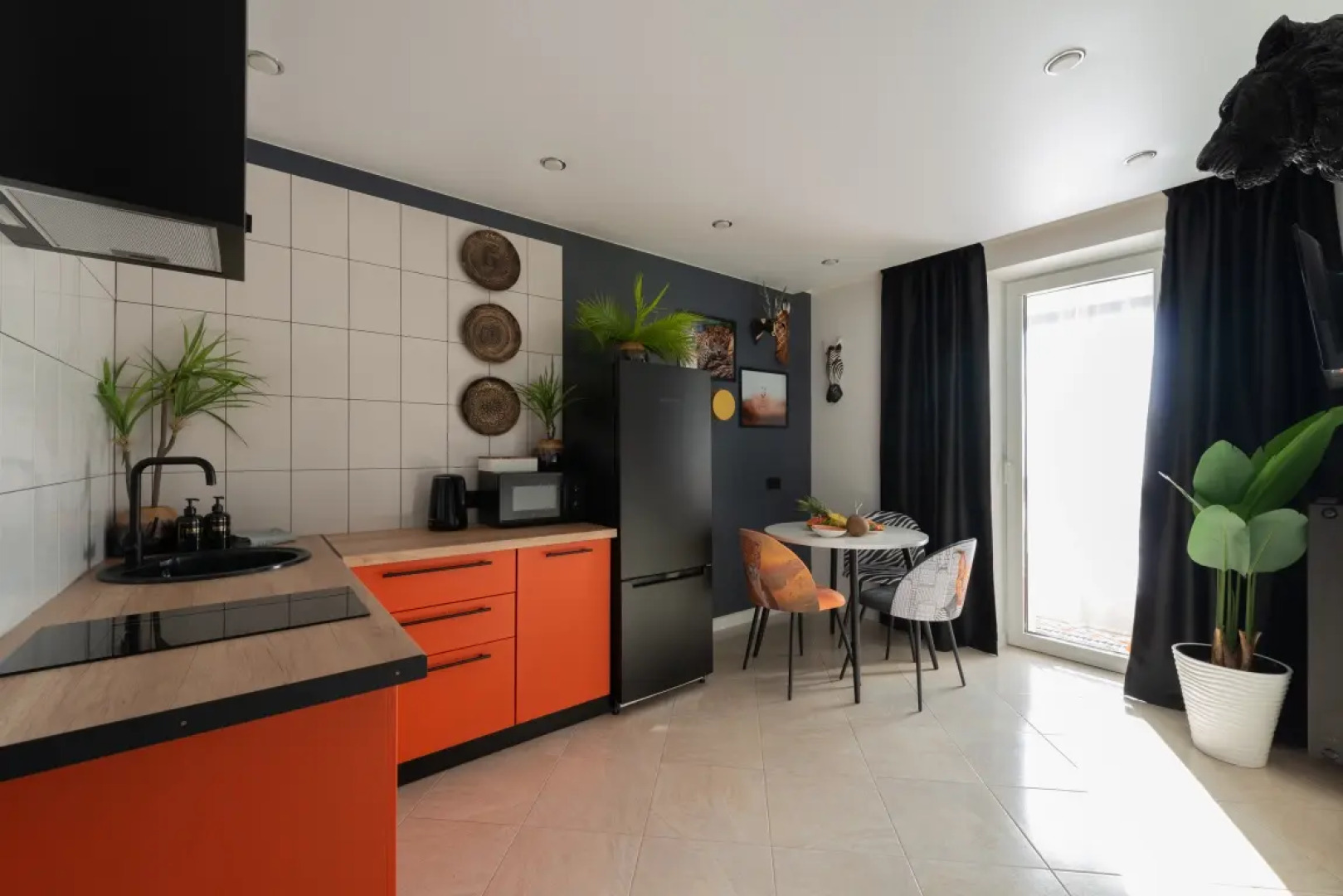 Апартаменты Novin House Kalahari