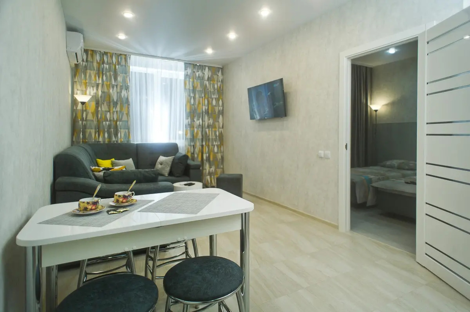 Квартира Двухкомнатная Как дома 58 на мира 44а