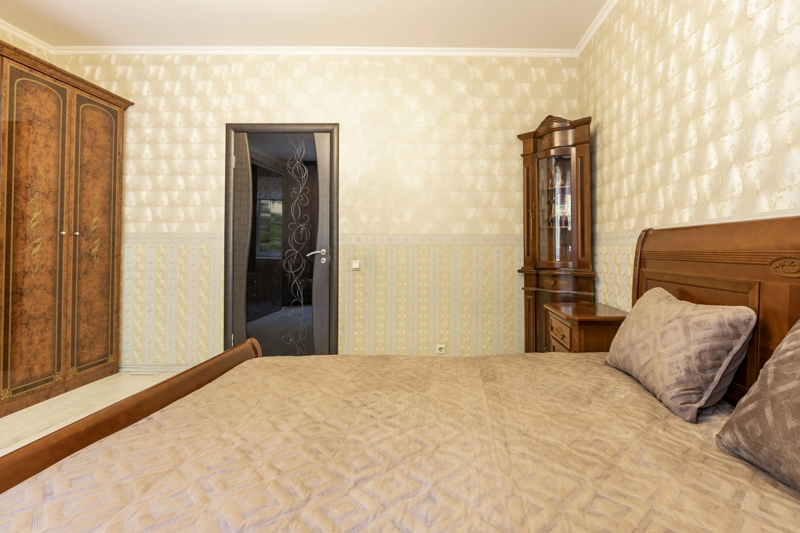 Апартаменты на Моисеенко 3 DereMRents ДереМРентс