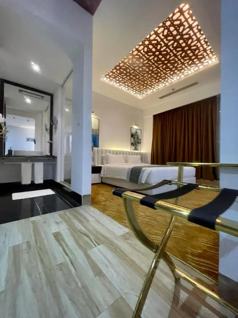 Отель Empyrean Dhaka City Centre
