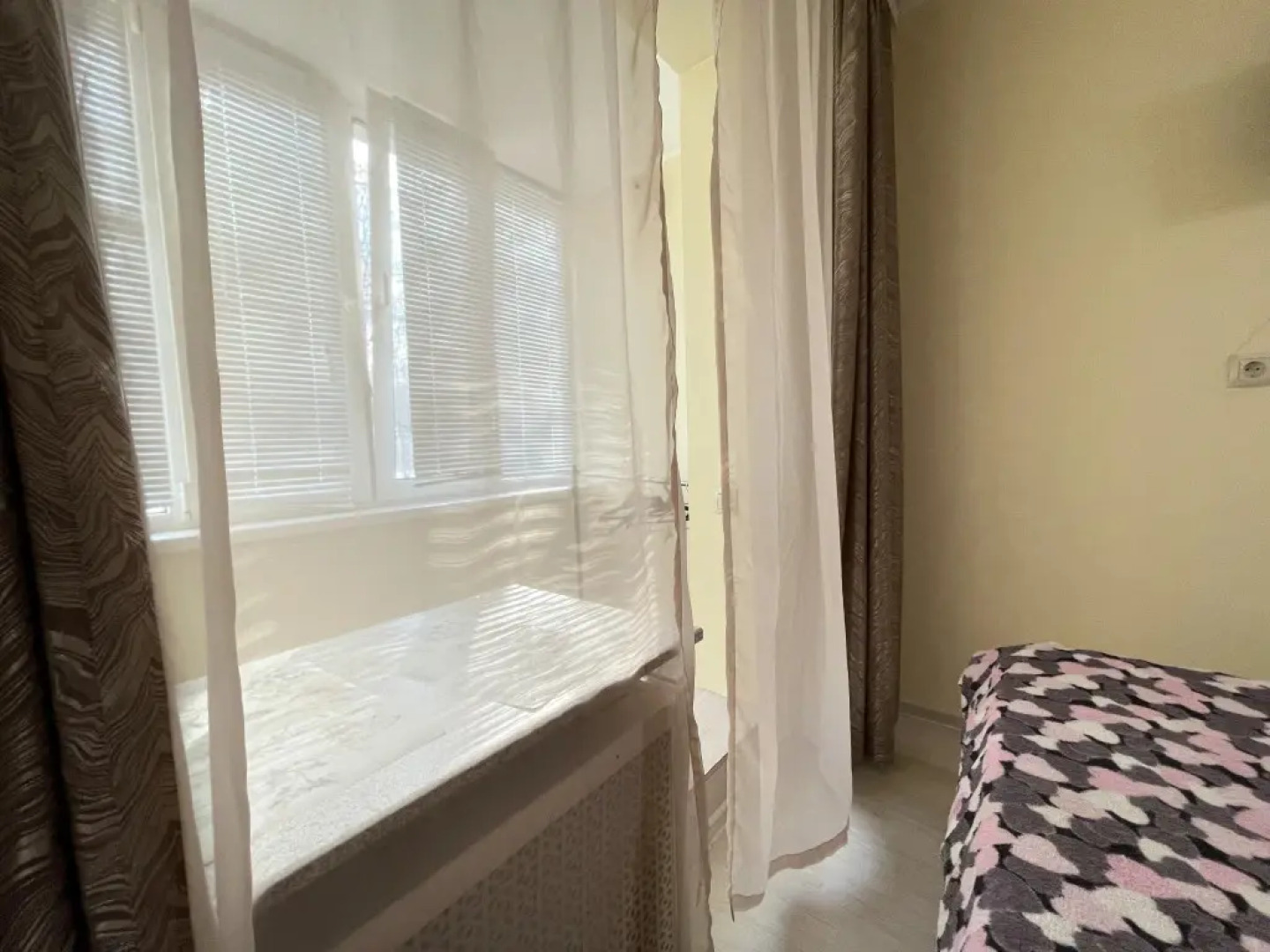 Апартаменты на Широкой