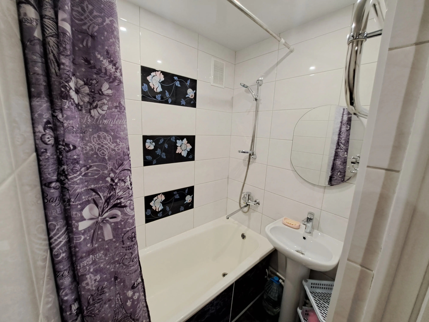 Квартира Двухкомнатная 50 Лет Октября 9